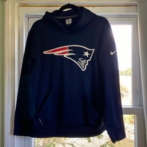 Therma fit Patriots hoodie, brand new never worn. So do it! Represent!